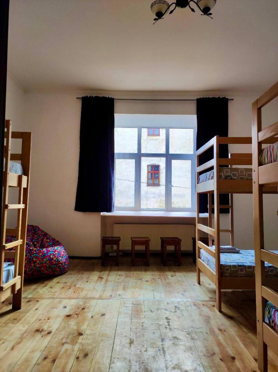 Hostel Europe-U Lviv Eksteriør billede