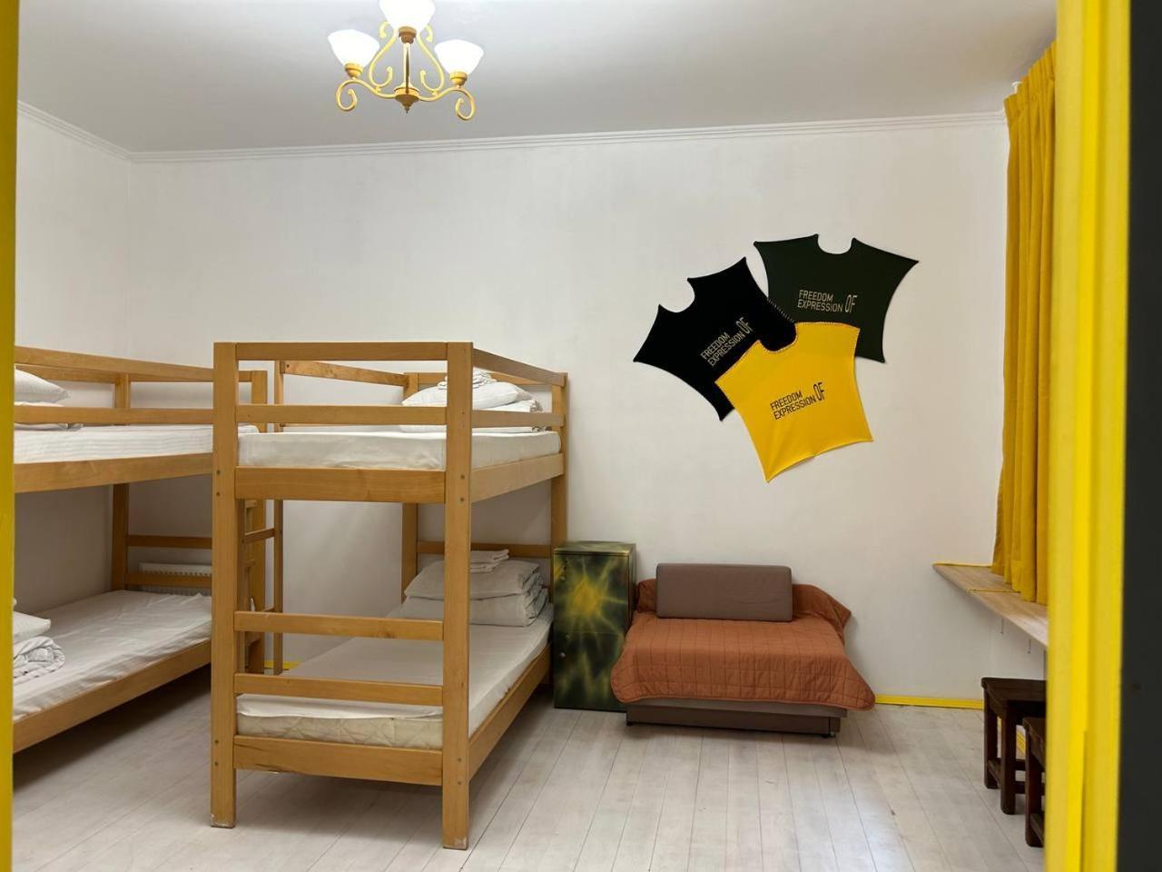 Hostel Europe-U Lviv Eksteriør billede