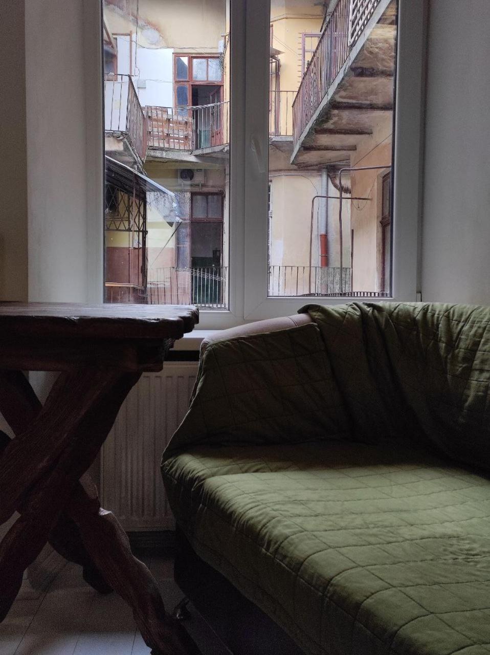 Hostel Europe-U Lviv Eksteriør billede