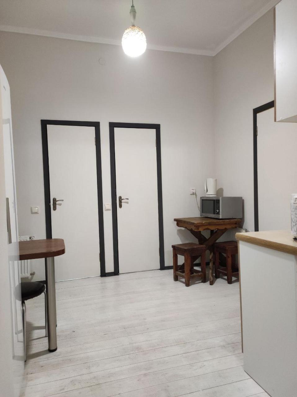 Hostel Europe-U Lviv Eksteriør billede