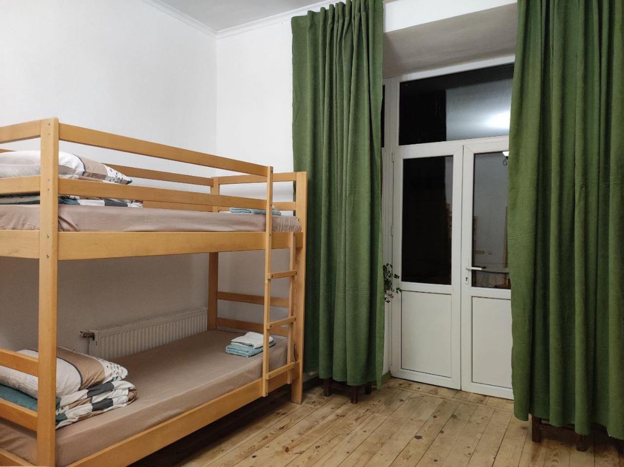 Hostel Europe-U Lviv Eksteriør billede