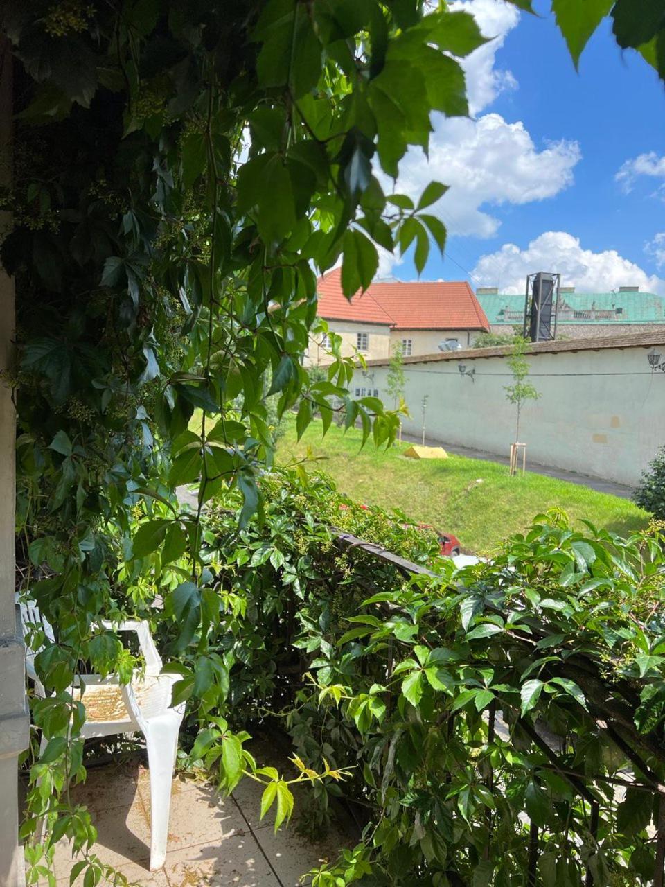 Hostel Europe-U Lviv Eksteriør billede
